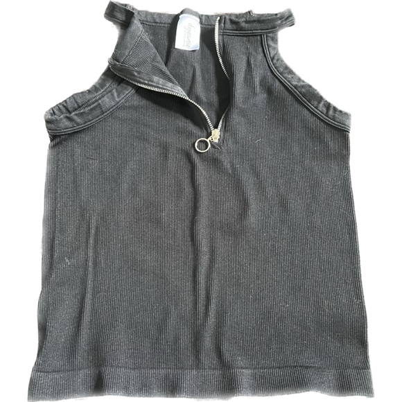 🌸 NWOT BLACK HIGH NECK RIBBED CROPPED TANK TOP SIZE EXTRA SMALL - Picture 1 of 3